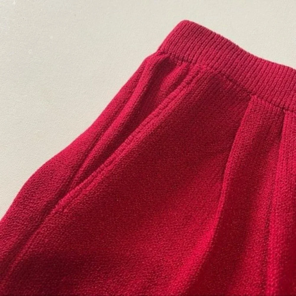 Vintage St. John Collection Santana Knit Red Pleated Pants Women’s Size 6 - Picture 4 of 9